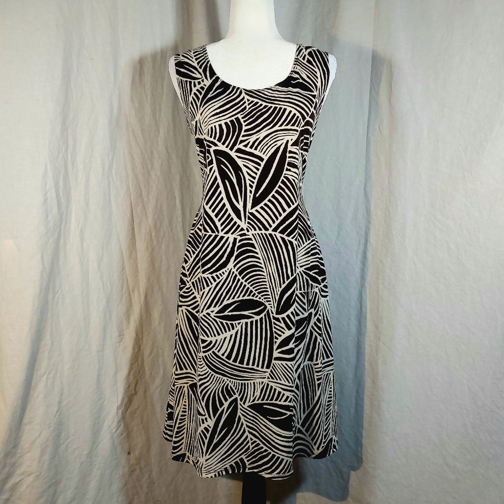 Jessica printed sleeveless A-line dress, size L, NWOT